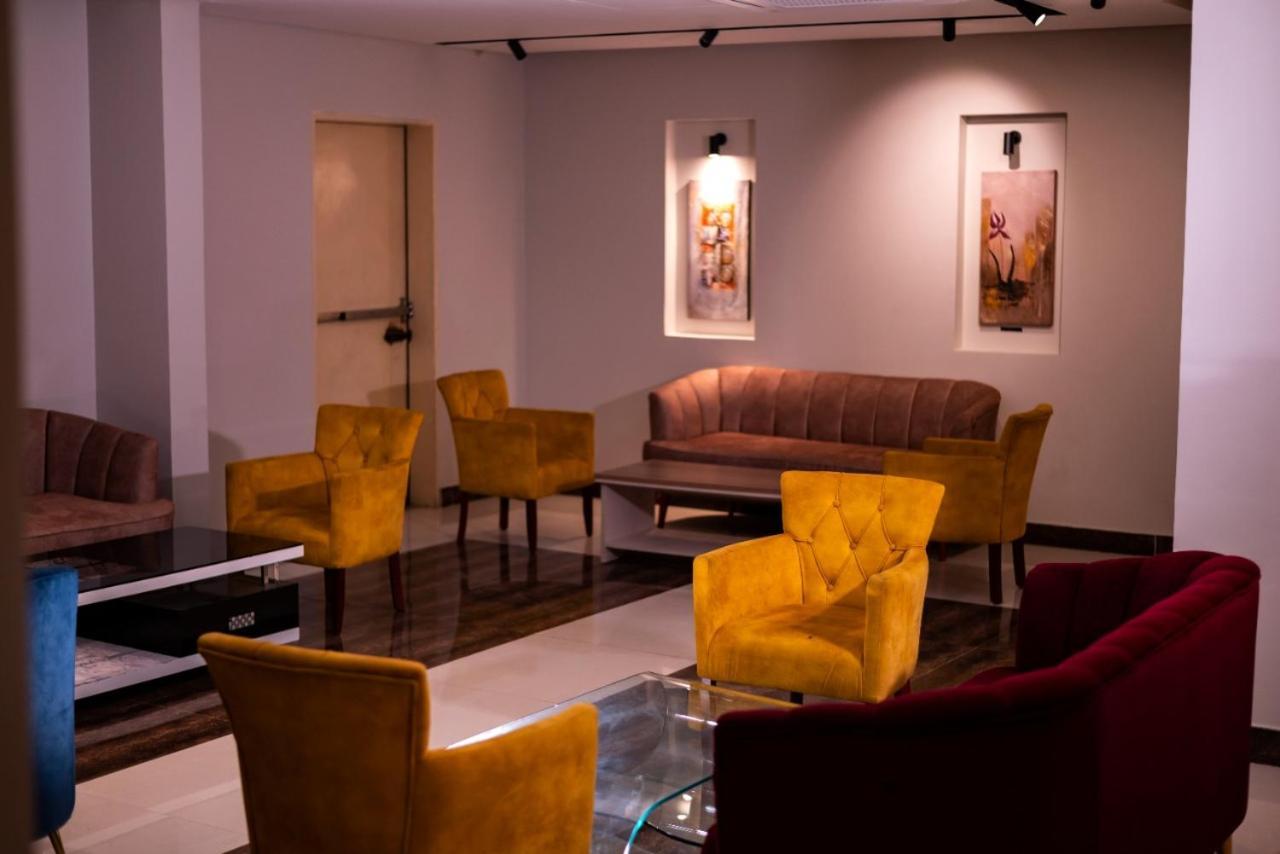 Ahlin Suites リヤード エクステリア 写真